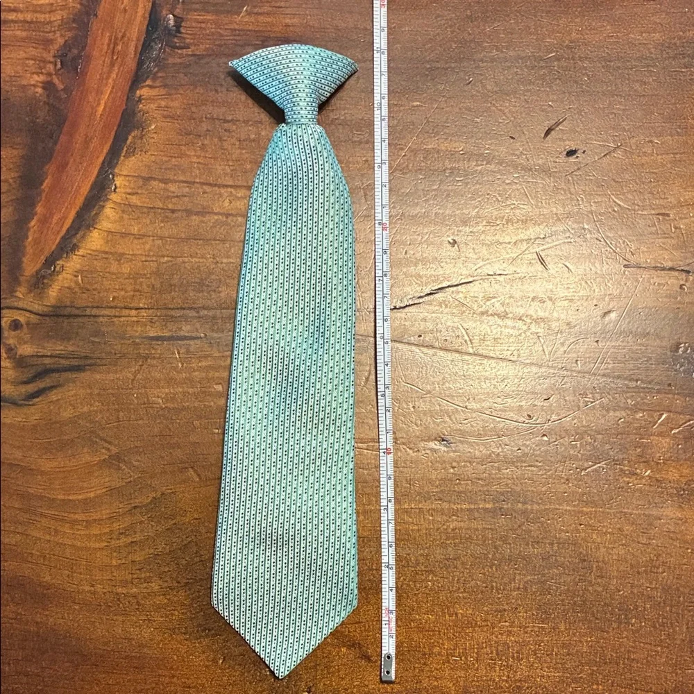 Boys green and black speckled neck tie clip on